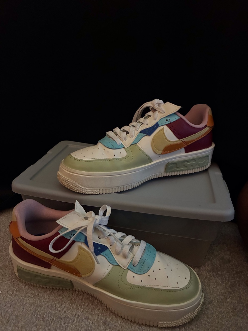 Nike Kids Low-Top Sneakers in White, Mint, Blue, Pink and Maroon - Picture 3 of 3